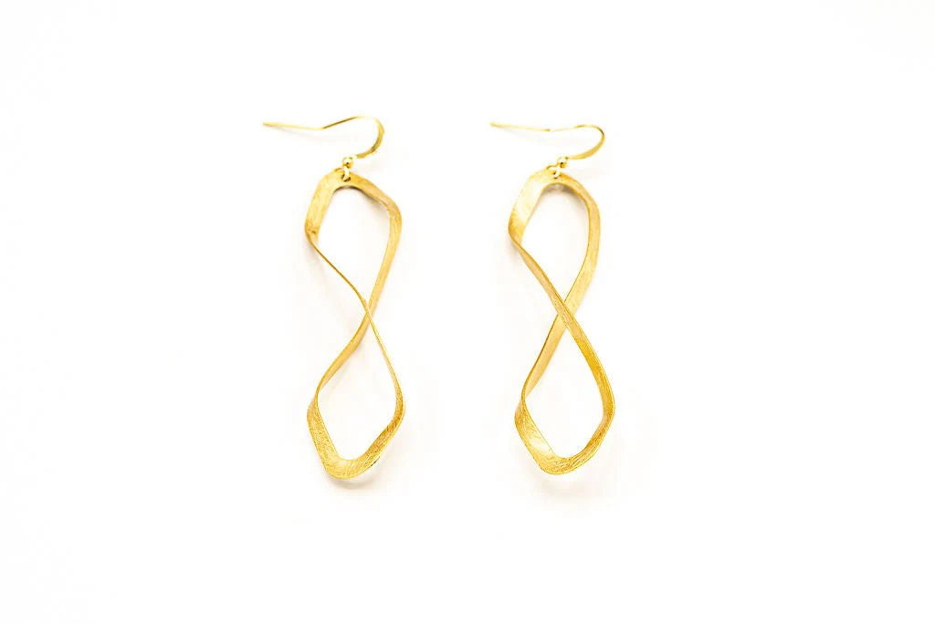 u-Earrings with infinity