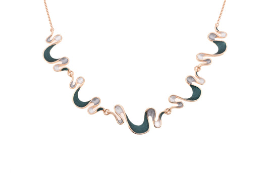 Multi-wave zama short chain necklace 