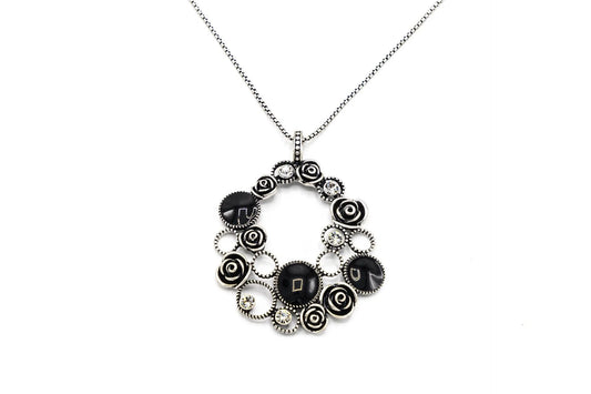 u-Long necklace with flowers and resin