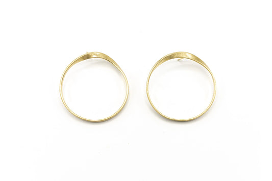 u-Hammered Hoop Earrings